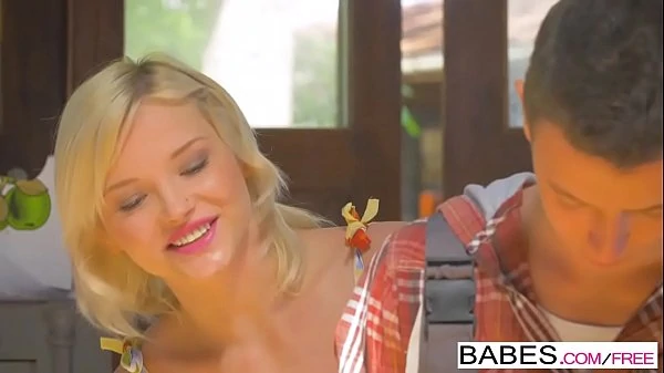 Babes Elegant Anal Zazie Skymm Carpenter Yard