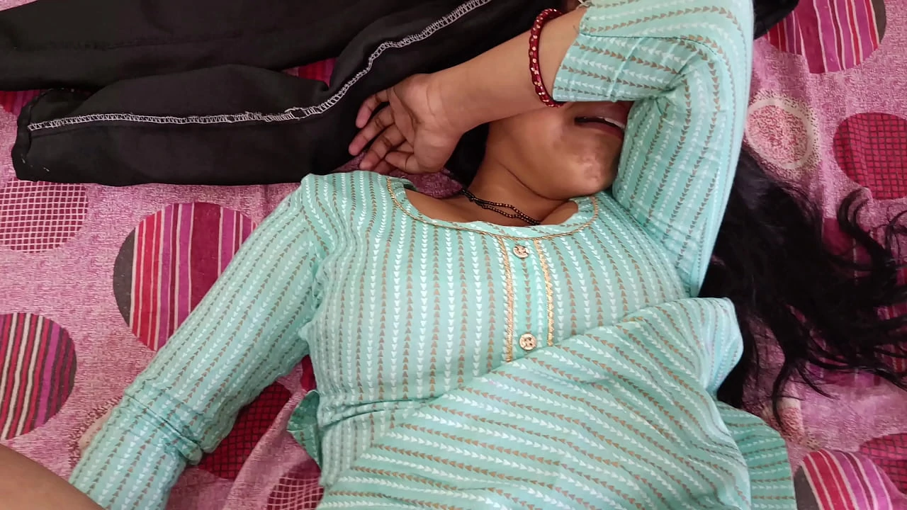 Beautiful hot girl Priya first time Painful sex with Step Sister s clear Hindi audio