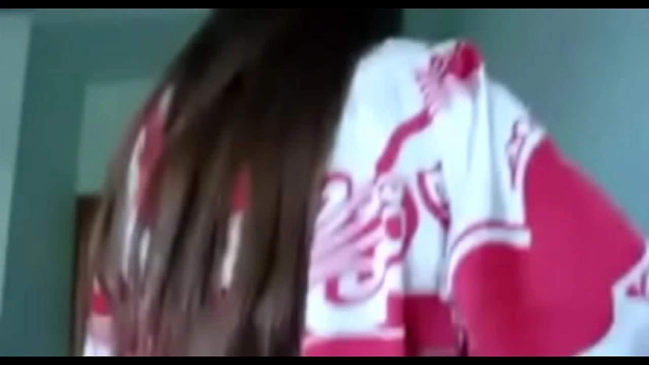 Beautiful paki Girl riding on her lover cock desi mms kand hot videos