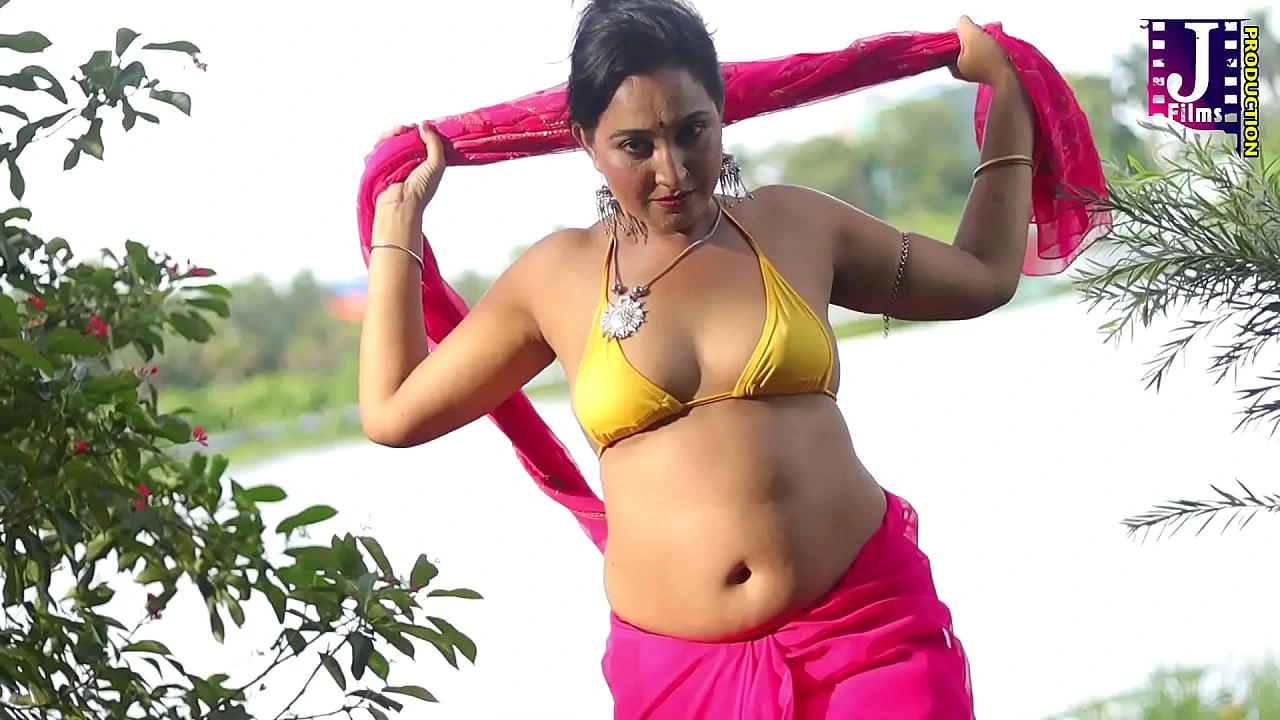 Bengali woman in saree