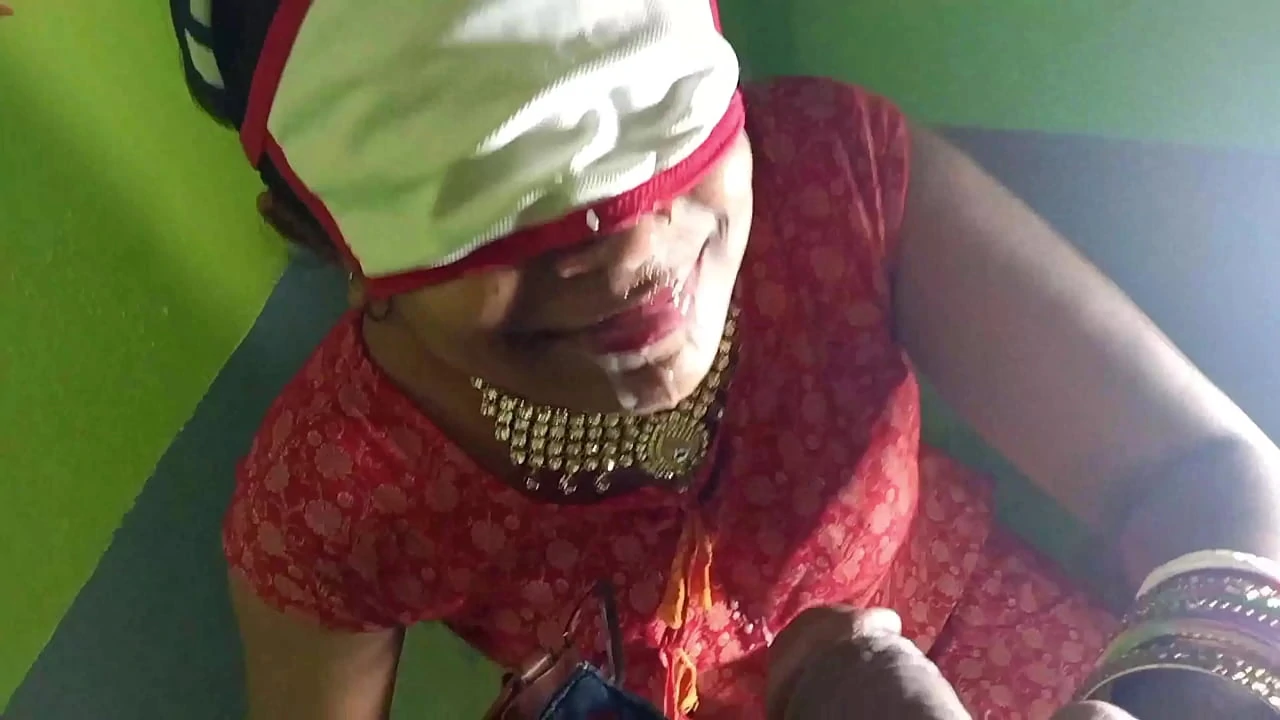 bhabhi gives blowjob to neighbor till facial creampie