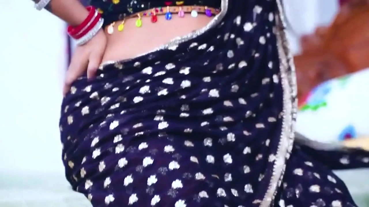 Big Boobs Indian Hot Bhabhi Fucked While Cooking Desi Sex