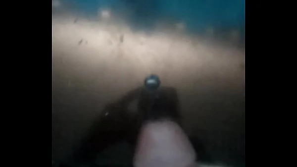 Big dick cumming