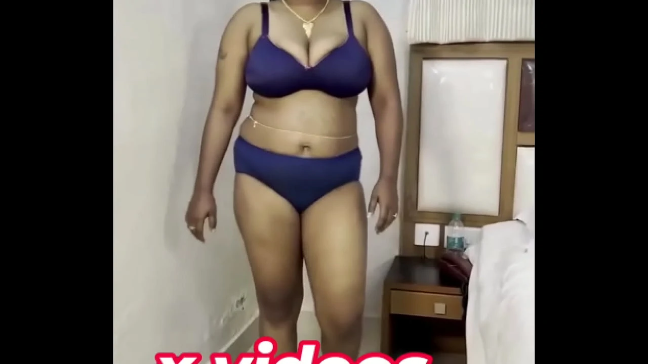 Black bra aunty bhabhi sexy boobs