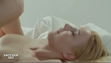 Blonde Babe Amaris Glamour Fuck Session With Boyfriend