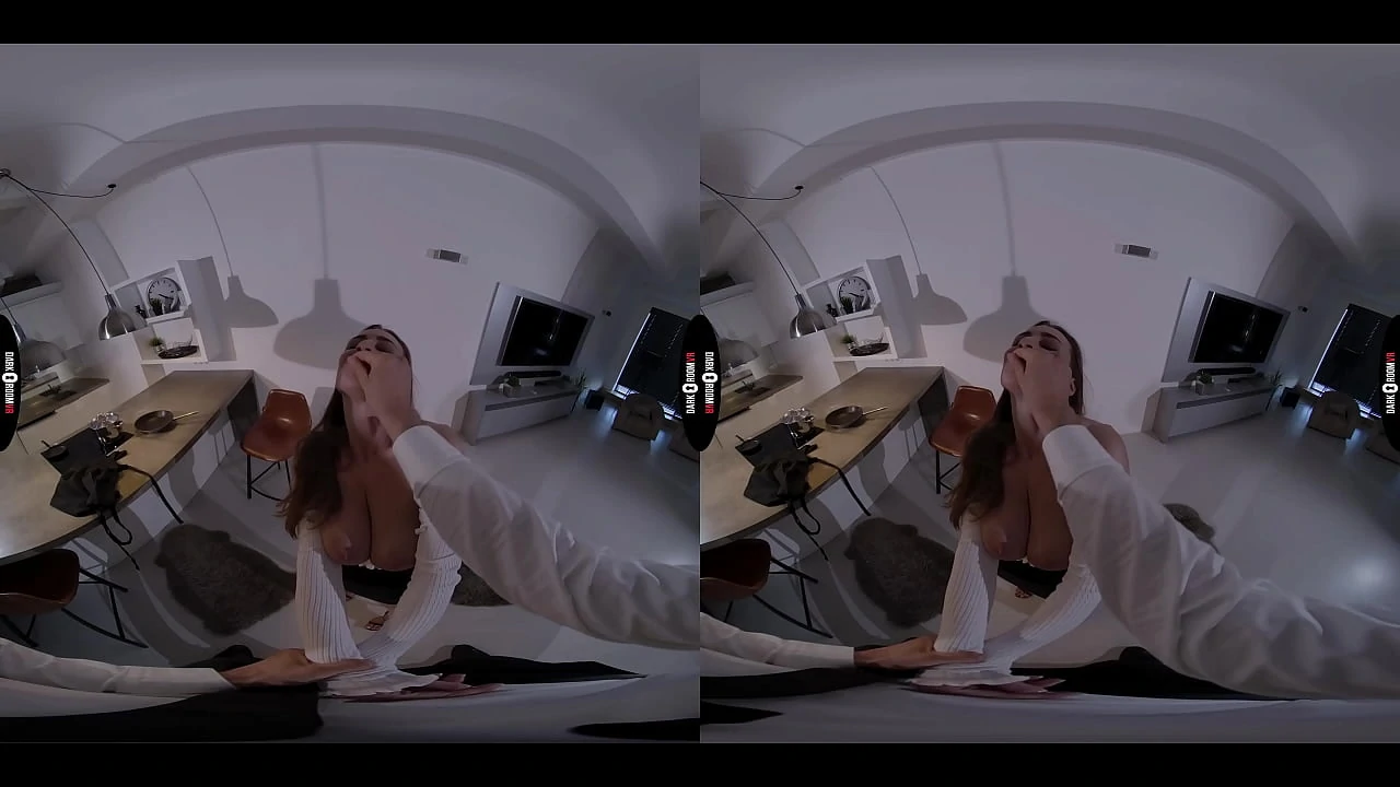 DARK ROOM VR Josephine The Scandal Girl