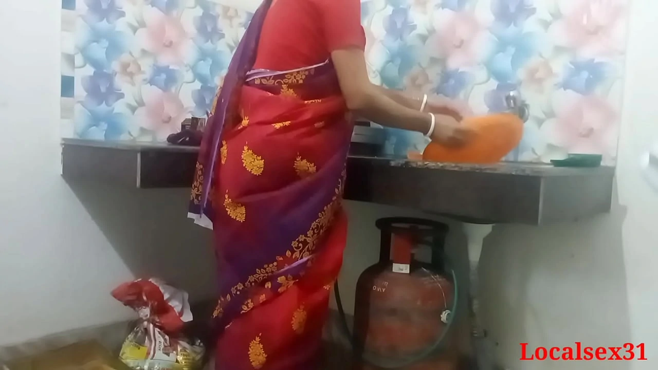 Desi Bengali desi Village Indian Bhabi Kitchen Sex In Red Saree Official Video By Localsex