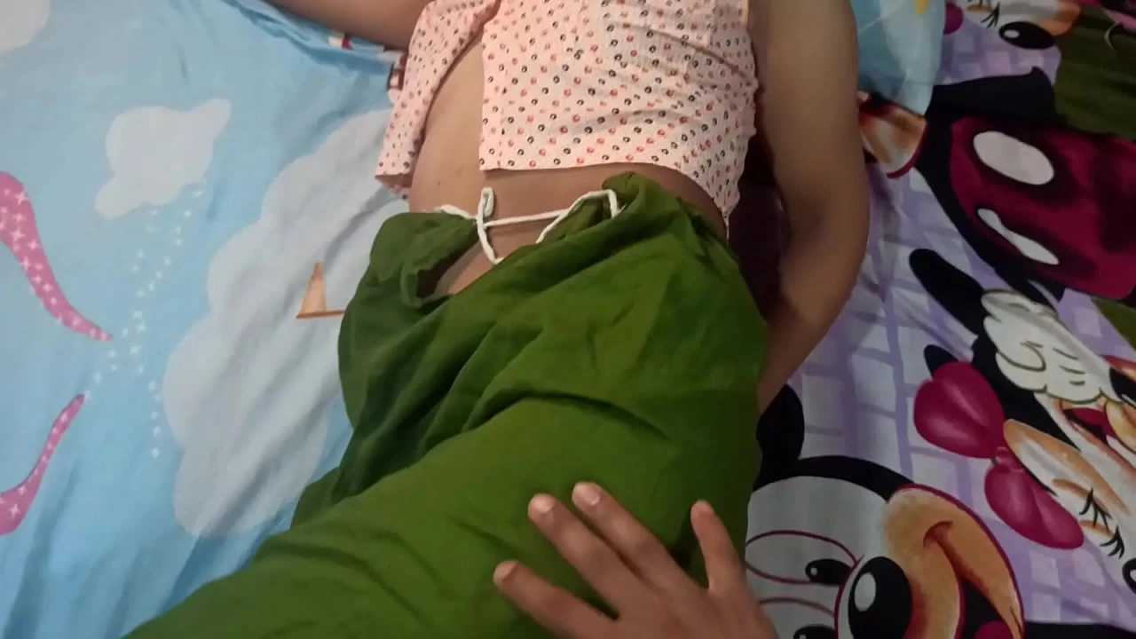 Desi Bhabhi Doggy Style Hardcore Sex with Her Husbands friend Indian Chubby Bhabhi Hairy Pussy Fuck