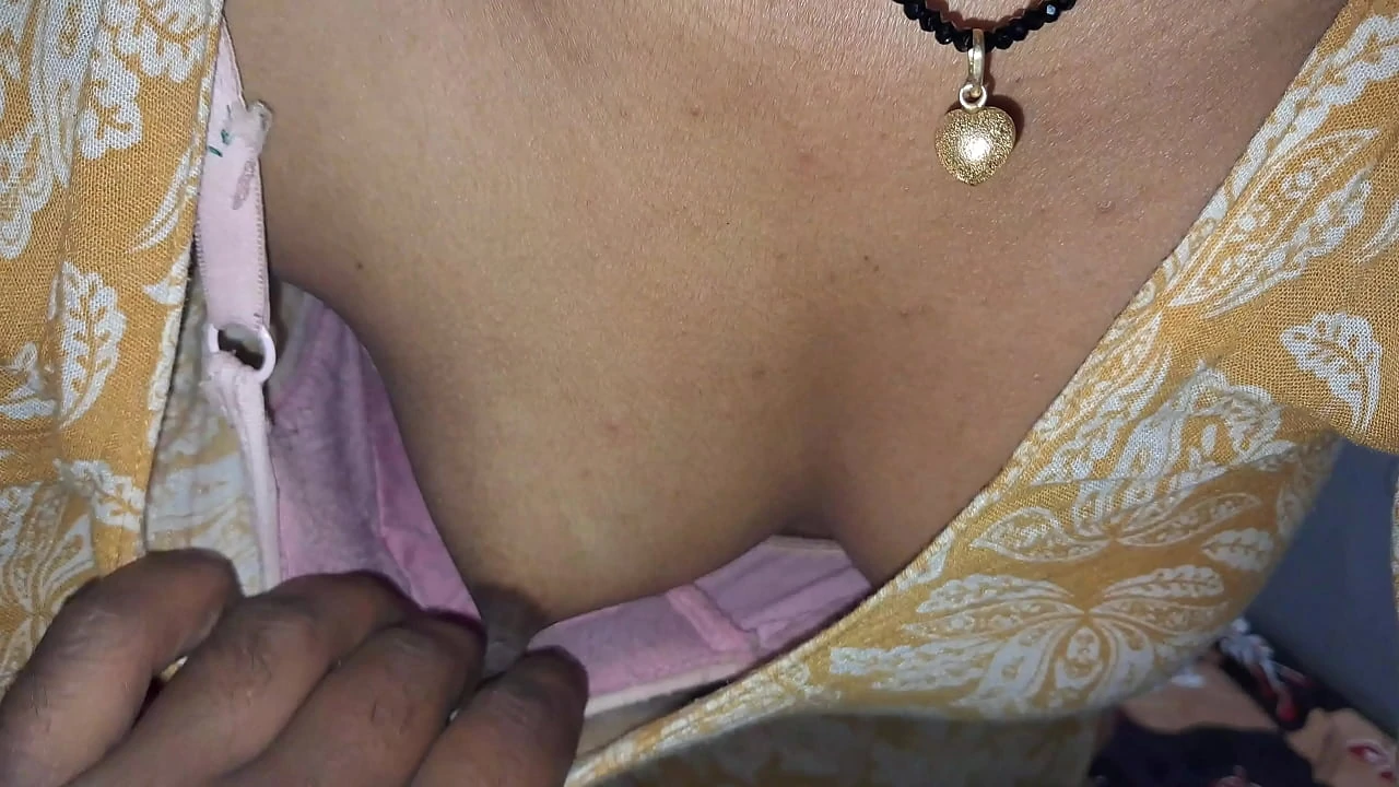 Desi Bhabhi s lusty youth The real pleasure of juice filled sex