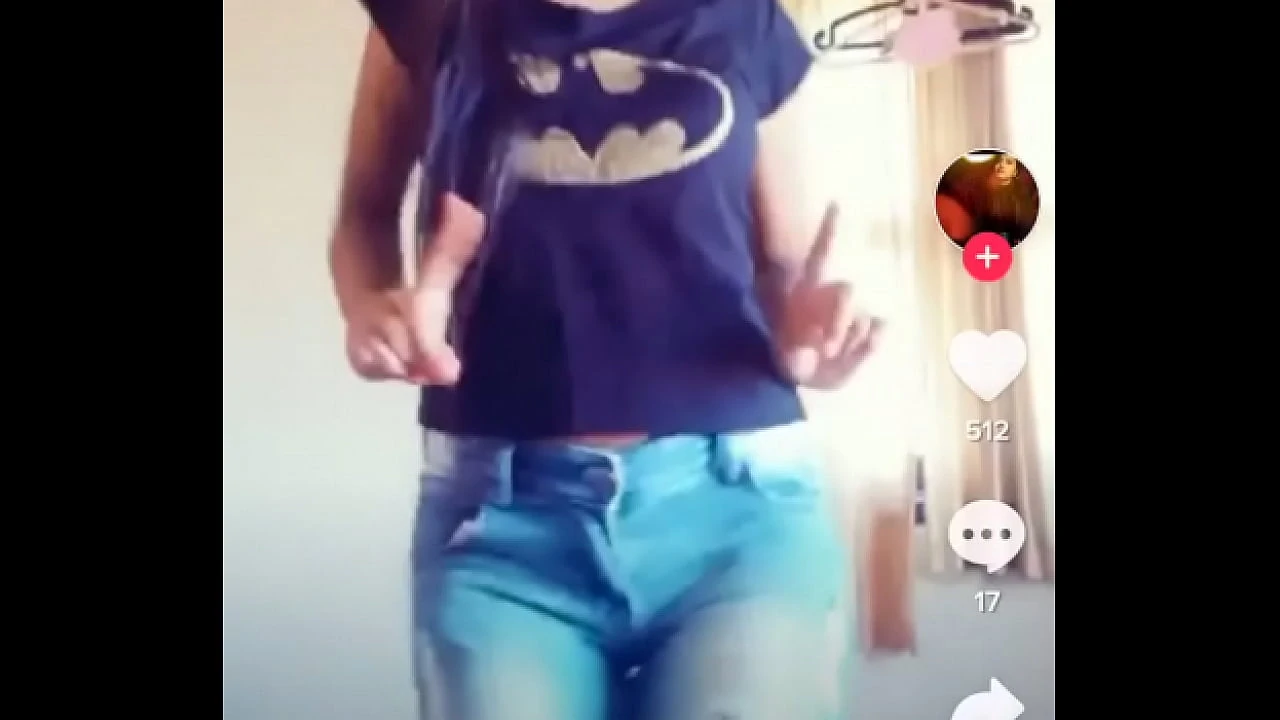 Desi girl sexy dance