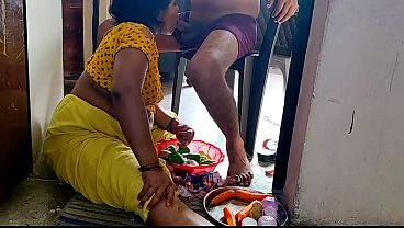 Desi Indian wife suking disk cum in mouth