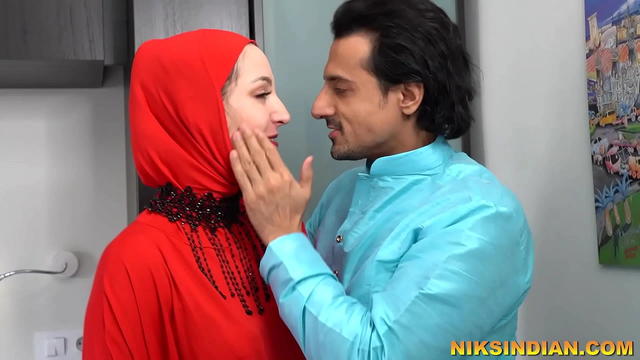 got her pussy licked from a foreign man while passing through her husband s house