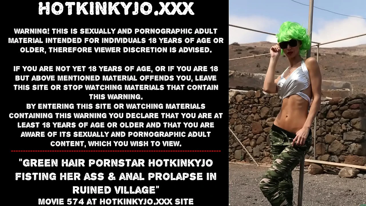 Green hair pornstar Hotkinkyjo fisting her ass anal prolapse in ruined village