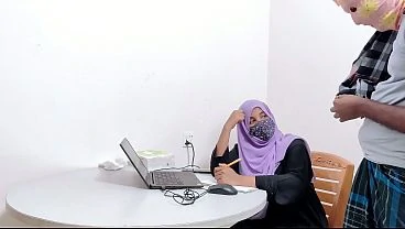 Hijabi Hot bank manager fuck by desi village farmer Desi chudai xxx