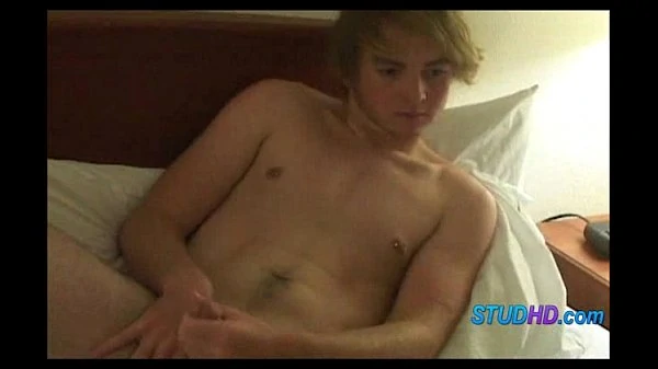 Hot babe fucks stud