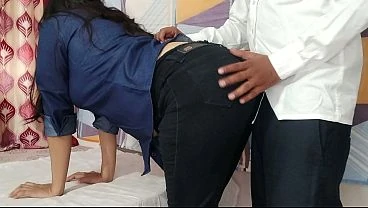 Hot female boss seduces new employee to satisfy her XXX pussy in hotel desi hindi audio sex