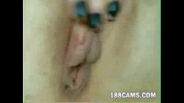 Hot Girl Play Dildo On Cam
