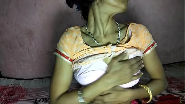 Hot sexy Anita bhabi ki chudai at me parosi ne ki bhabi ki chud me apna nikala