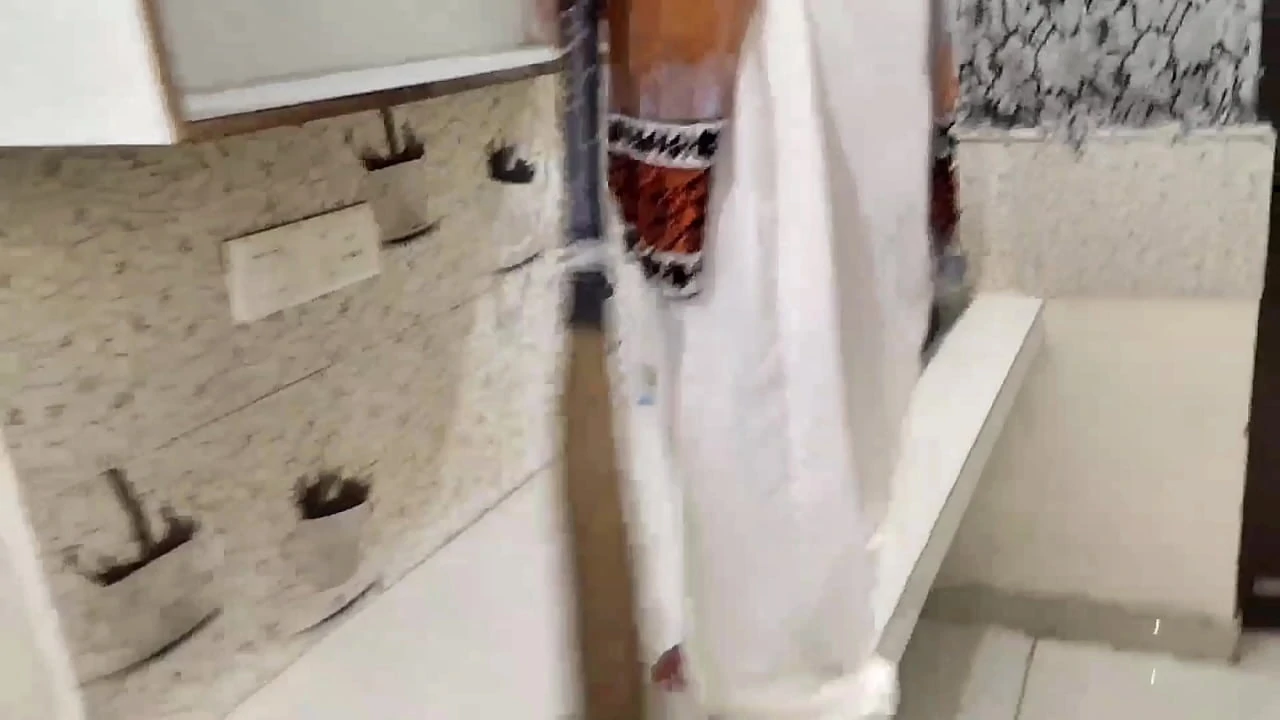 Husband Fucked Saara in the Kitchen While everybody was at home xxx HD Hindi clear audio beautiful hot video with dirty talk in hindi