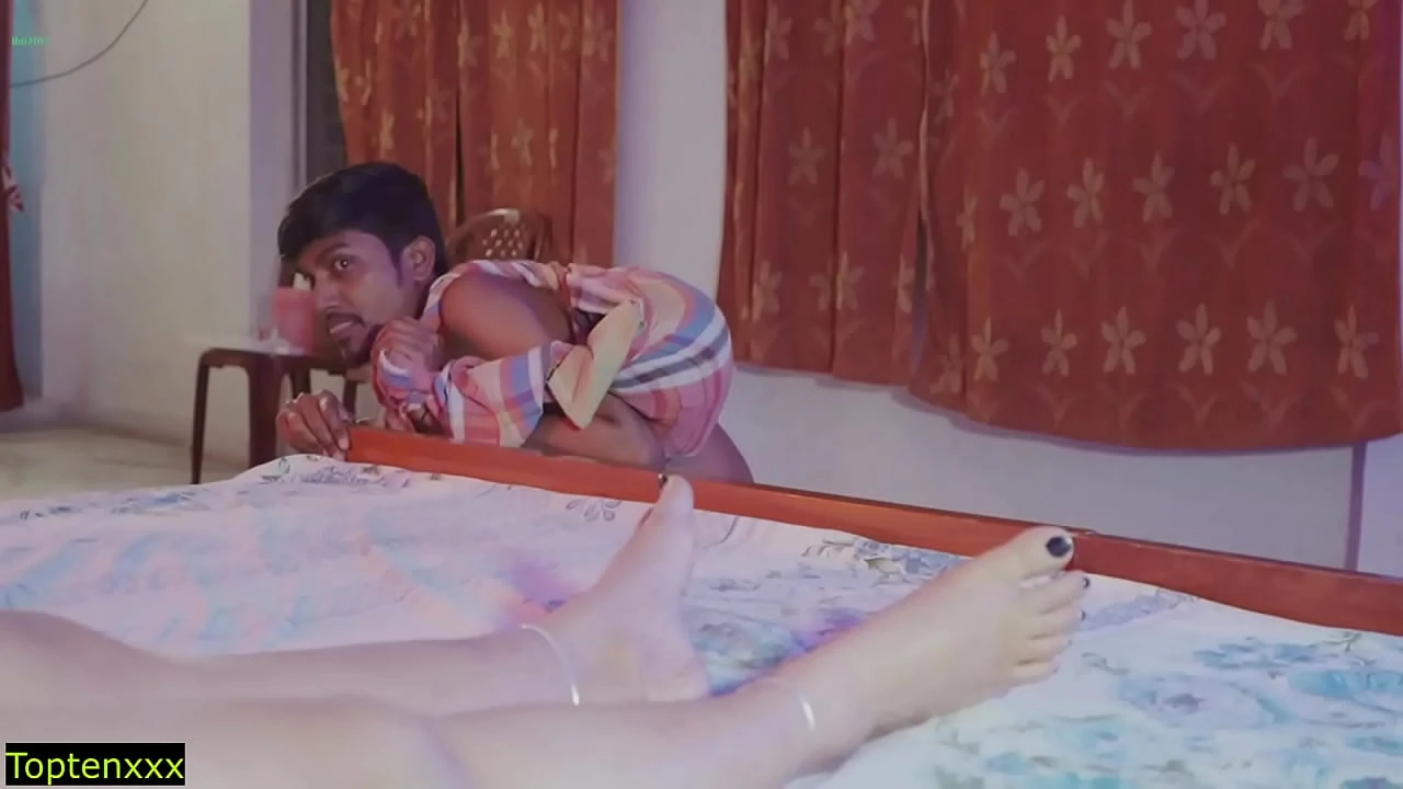 Indian Beautiful Bhabhi fucked by Unknown Thief Sudden Sex