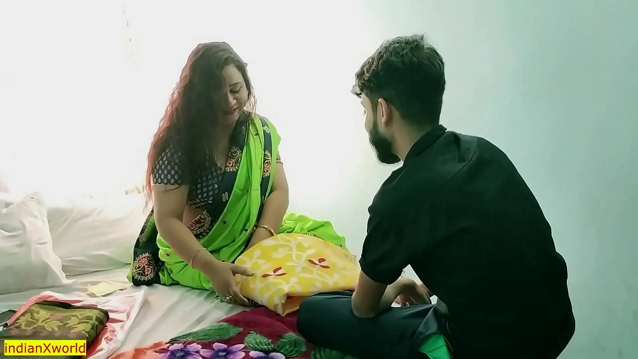 Indian hot beautiful Bhabhi one night stand sex Amazing XXX Hindi sex
