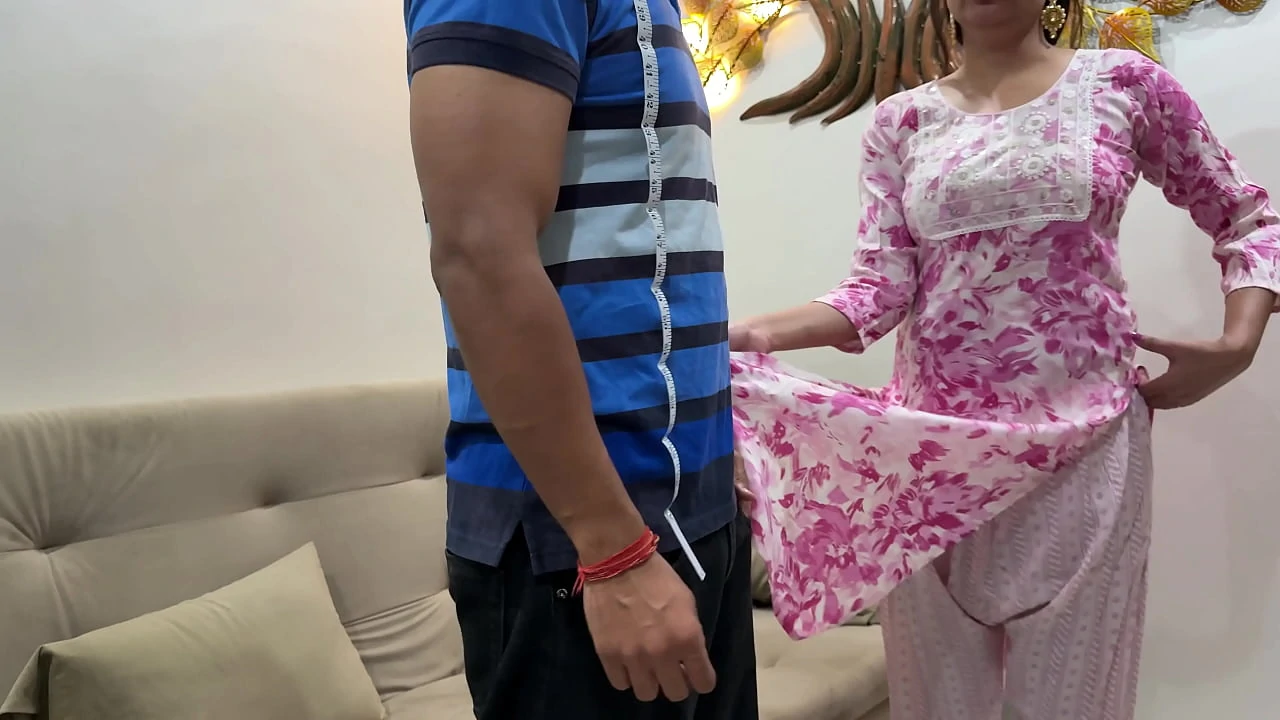 Indian hot Bhabhi sex with tailor master Hindi audio