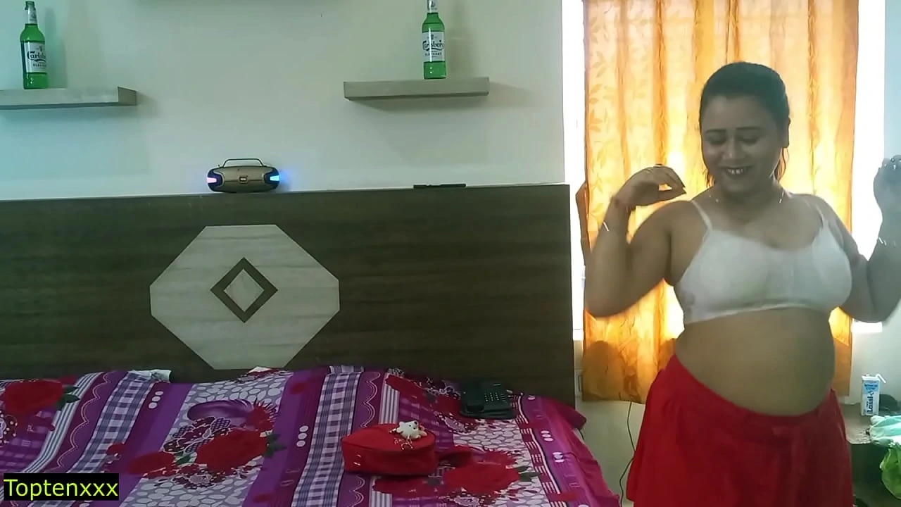 Indian Model bhabhi amazing xxx hot sex with pizza boy Model sex with dance