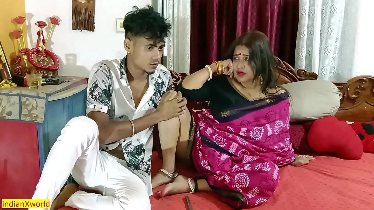 Indian New Stepmom VS Teen Boy Hot XXX Sex fucks stepmother
