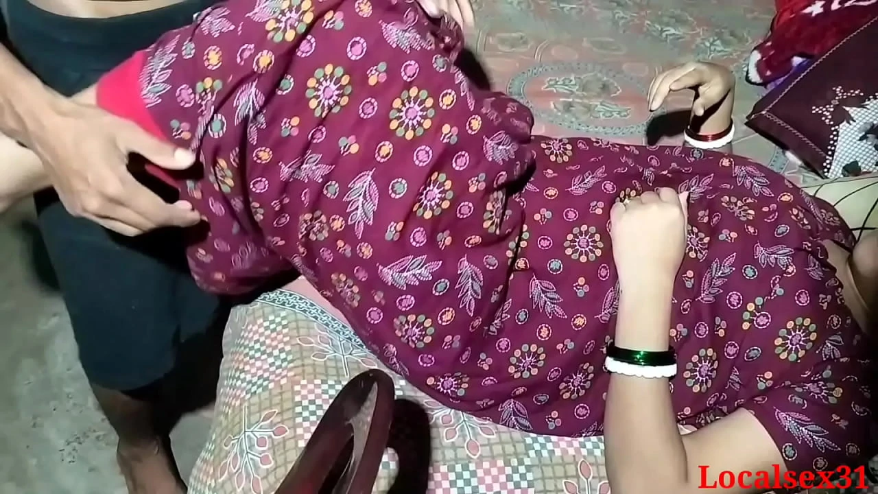 Indian sexy wife sex by Hushband din Sleeping in home