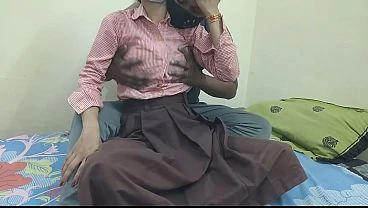 Indian university student ke sath boyfriend room par chudai in hindi fuck