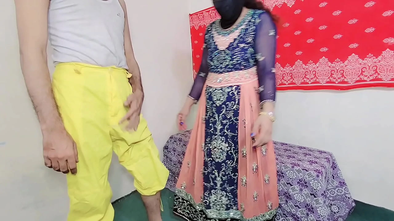 Muslim beauty in Hijab with charming acts of Anal Sex Desi Muslim Amrozia Bhavi and Devor s best anal xxx in Hindi