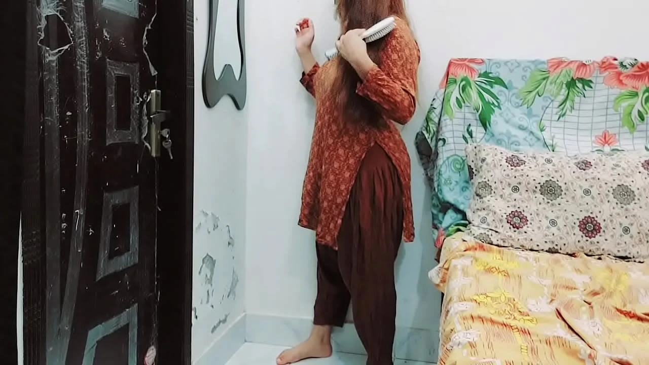 Pakistani step Mom Secret Sex With Neighbour s Uncle With Clear Hindi Audio