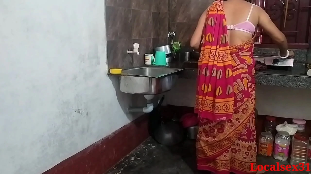Red saree Kitchen Sex In Sonali Official Video By Localsex