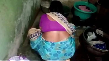 saree whashing housewife sex with homemade
