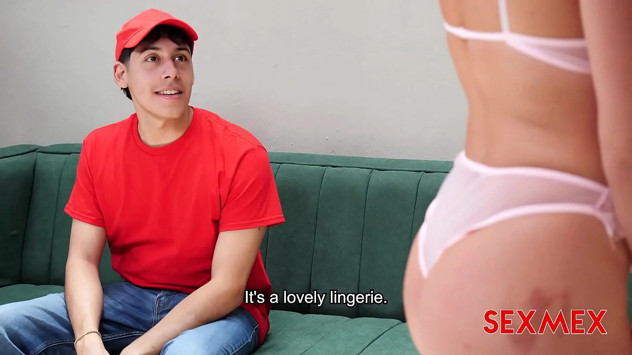 SHE FUCKS THE DELIVERY GUY EMILY THORNE