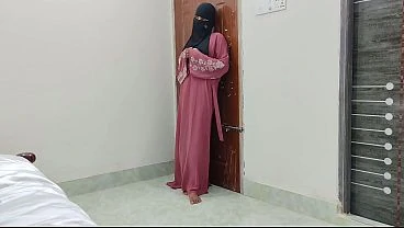 Shy Indian Hijabi girlfriend first time mast chudai
