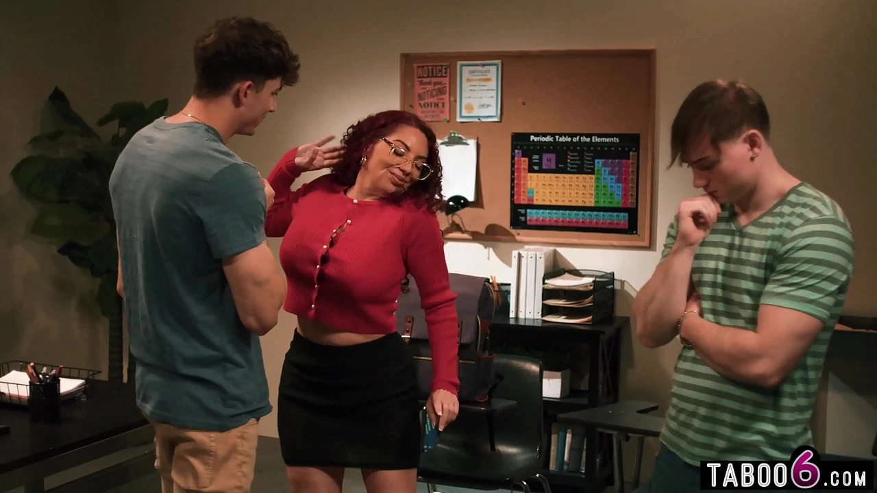 Students double penetrate their mature MILF teacher Kiki Daire