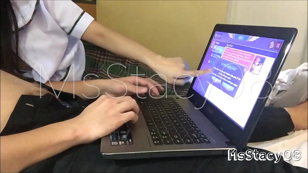 Students Playing Online Game Leads to Creampie Pinay Scandal