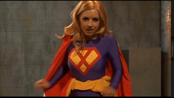 Supergirl Heroine Cosplay