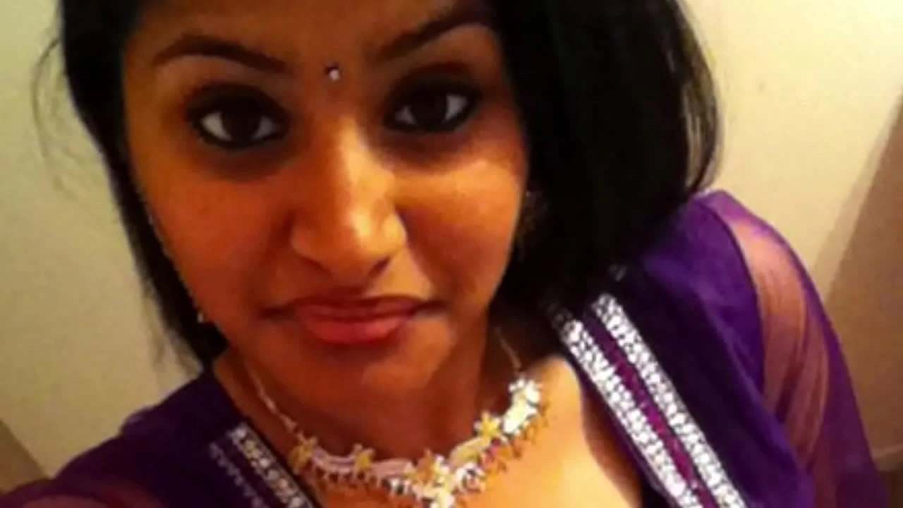 Tamil Canadian Hot Girl pictures