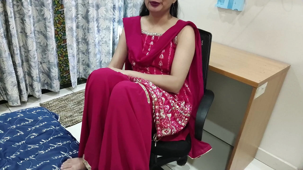 The brother in law gave pleasure to the desi bhabhi with his penis and then