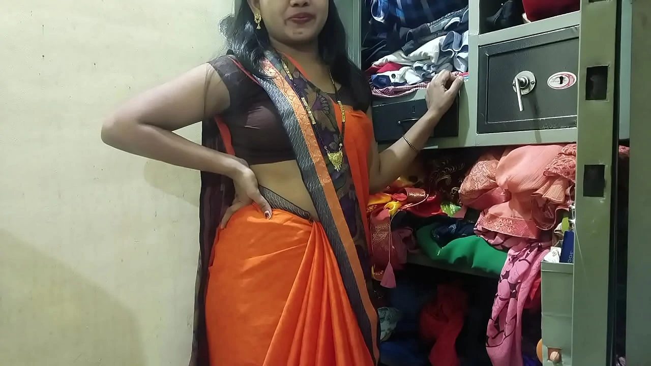 Took off the maid s saree and fucked her Hindi audio