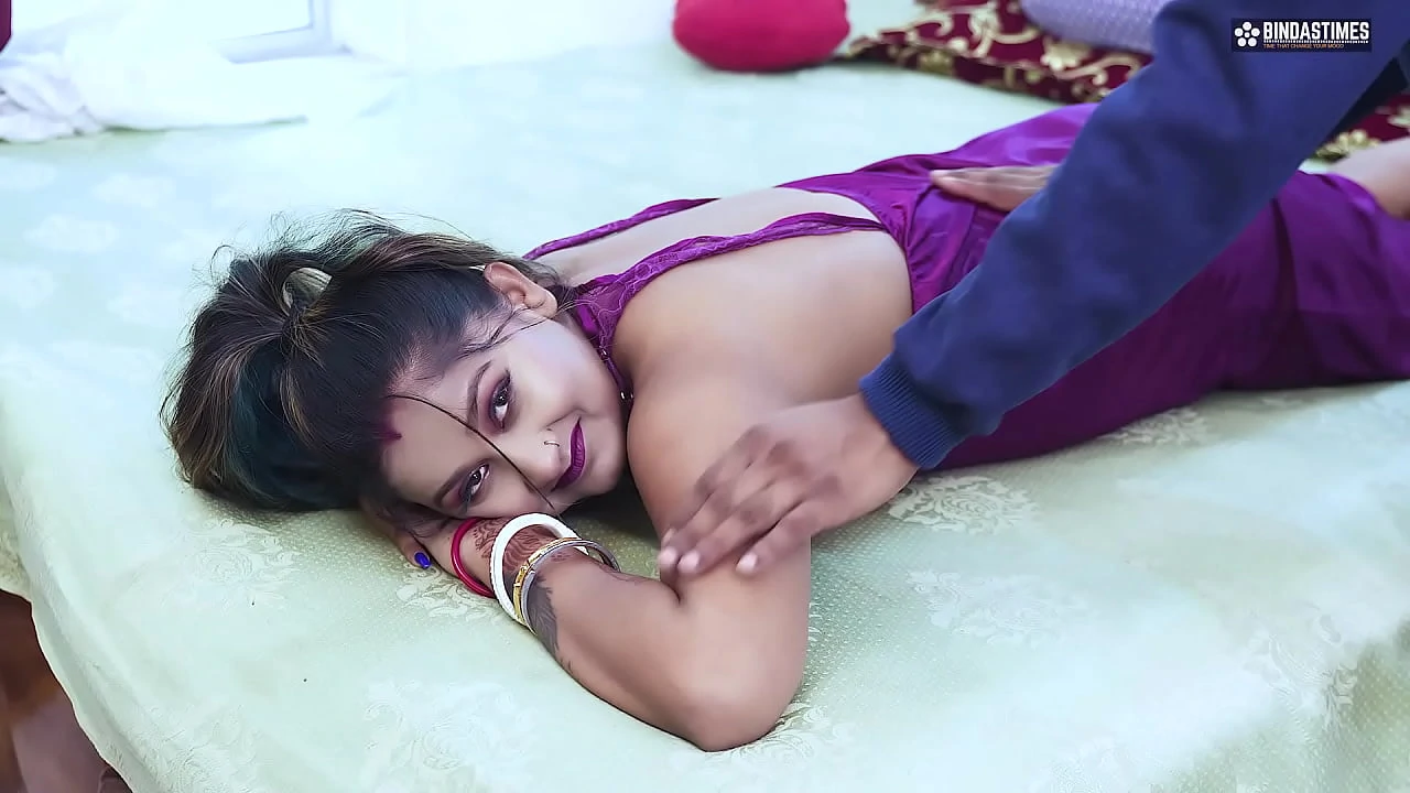 Two Desi Indian Horny Bhabhiji Gets Russian Thai Massage and Hardcore Fuck By A Boy Hindi Audio