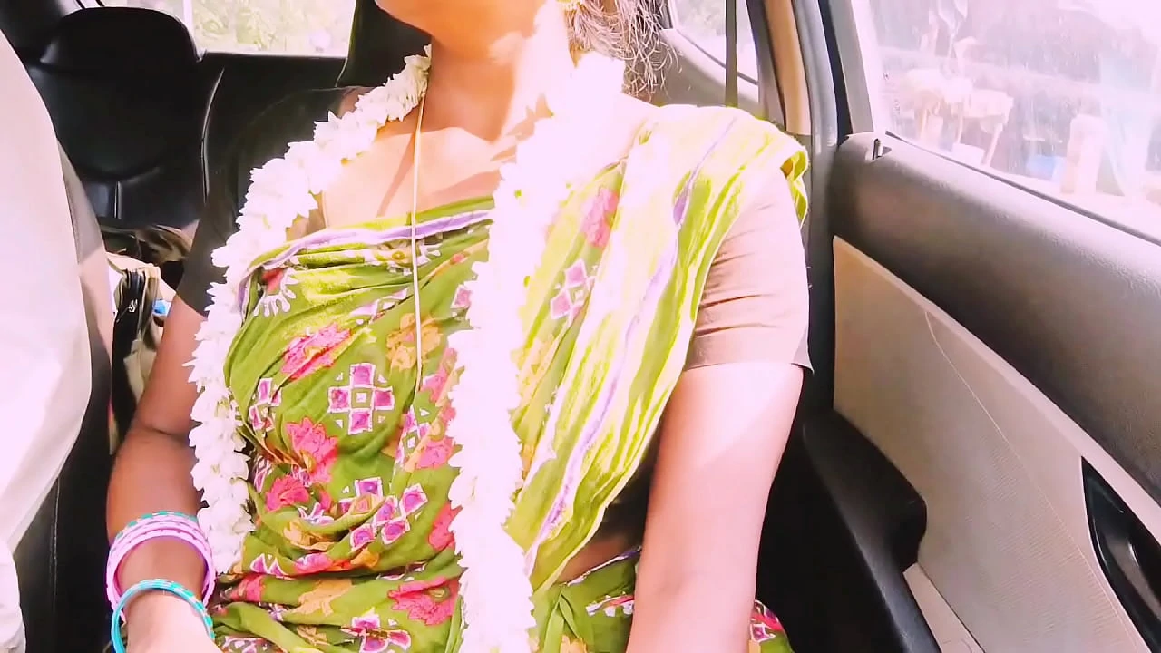 Villege aunty fucking for long drive with engh boy Telugu dirty talks