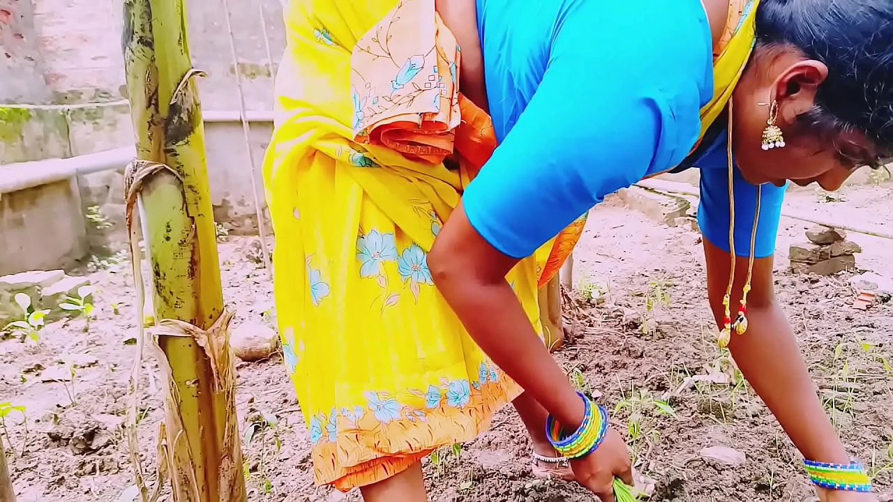 Villege aunty fucking owner Telugu dirty talks