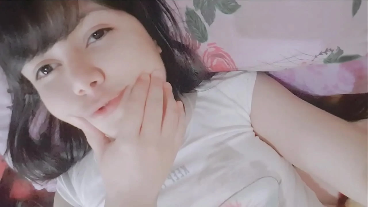 Virgin teen girl masturbating Hana Lily