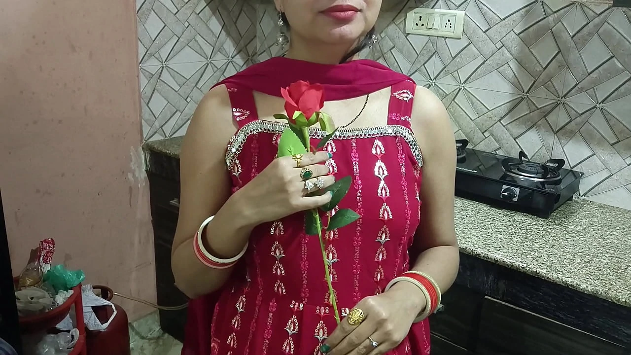 Xxx Indian desi saara bhabhi celebrate valentine s day with devar ji in hindi audio